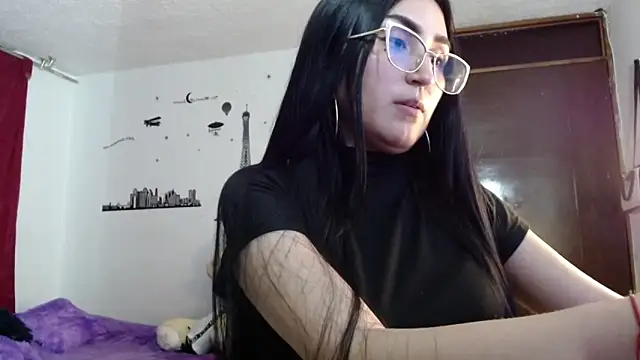 Tiffani Williams online show from March 27, 1:22 am