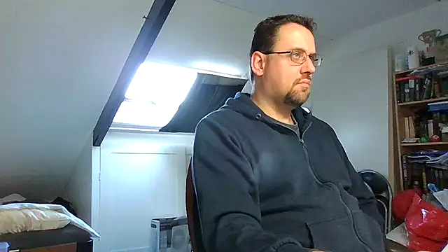 rdewaard81 online show from October 1, 8:42 am