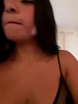 Snapshot of Bellafr chatting on October 28, 10:45 pm Bellafr online show from October 28, 10:45 pm