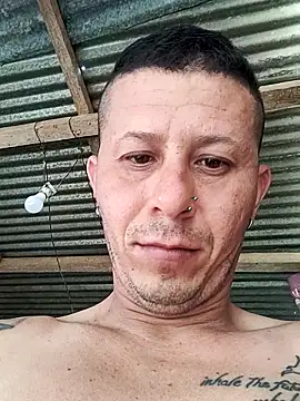 Snapshot of Somospareja1987 chatting on October 22, 1:11 pm Somospareja1987 online show from October 22, 1:11 pm