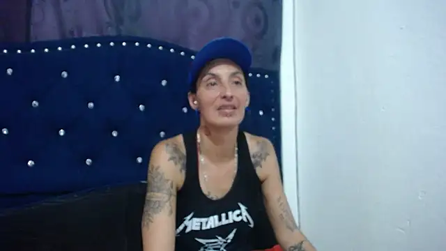 Snapshot of anyu1306 chatting on December 28, 7:11 pm anyu1306 online show from December 28, 7:11 pm