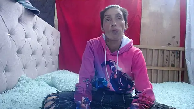 Snapshot of anyu1306 chatting on October 16, 8:10 pm anyu1306 online show from October 16, 8:10 pm