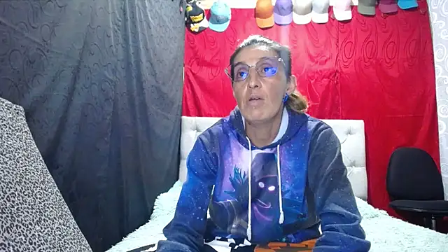 Snapshot of anyu1306 chatting on December 16, 10:59 pm anyu1306 online show from December 16, 10:59 pm