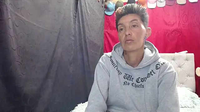 Snapshot of anyu1306 chatting on February 8, 3:26 pm anyu1306 online show from February 8, 3:26 pm