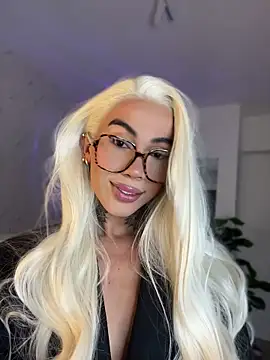 Miss sagitario online show from April 22, 12:28 pm