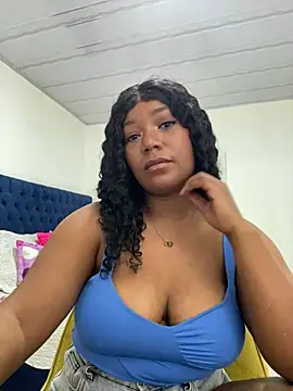 NanaRose77 online show from May 1, 4:44 pm