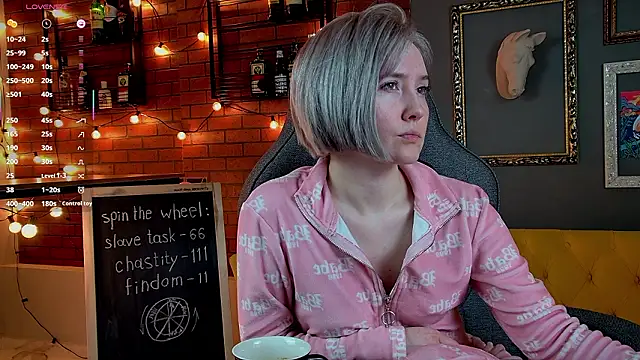 ReiYosimoto online show from March 27, 11:21 am