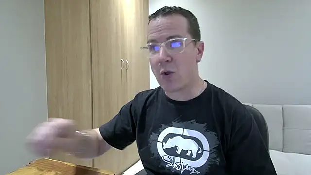 BrettJ81 online show from September 10, 3:34 pm