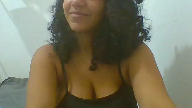 Snapshot of savanahottie chatting on June 30, 11:33 am savanahottie online show from June 30, 11:33 am