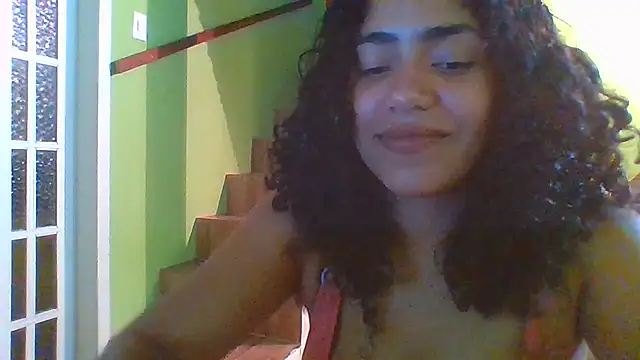 Snapshot of savanahottie chatting on August 3, 10:24 pm savanahottie online show from August 3, 10:24 pm