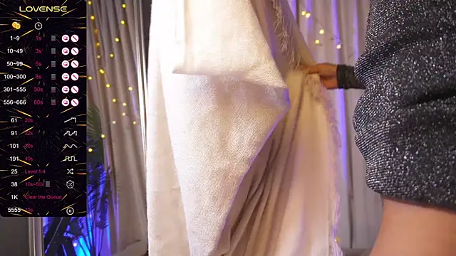 1reisatumi  online show from November 6, 1:34 pm