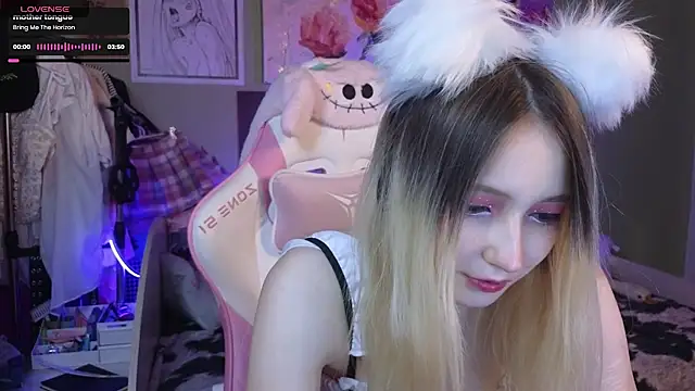 Evie Ro online show from February 5, 8:14 pm