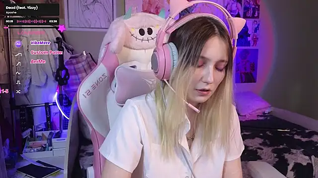 Evie Ro online show from February 8, 3:30 am