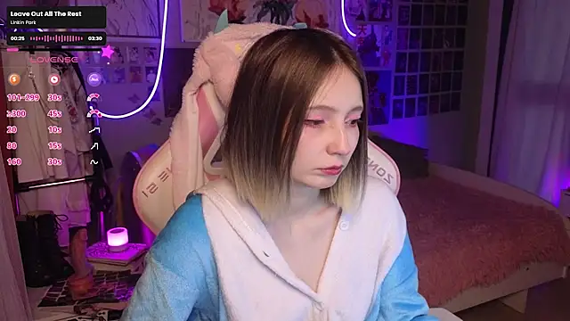 Evie Ro online show from September 27, 8:03 pm