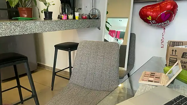 mommy nadin online show from March 2, 8:40 pm