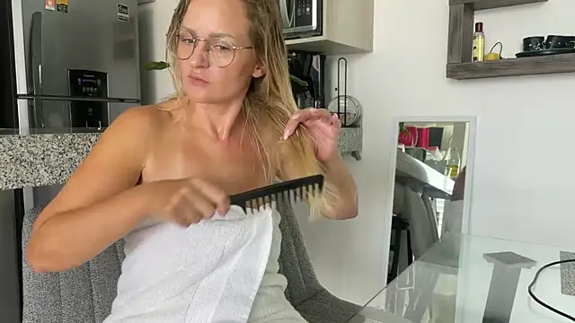 mommy nadin online show from March 5, 7:49 pm