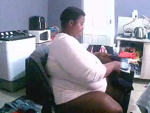 DarkBbw201 online show from March 18, 7:30 am