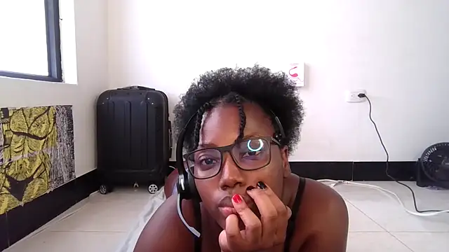 Ashaichious online show from October 17, 6:32 pm