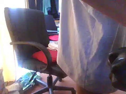 Snapshot of MisterMister45 chatting on July 31, 8:30 pm MisterMister45 online show from July 31, 8:30 pm