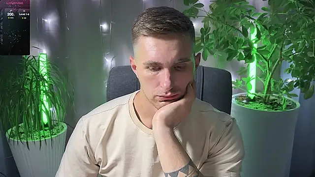 Sweeet  boy online show from March 16, 8:00 pm