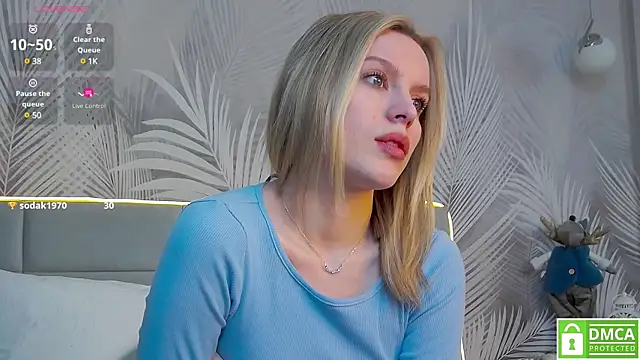 Snapshot of AmaliaBell chatting on December 23, 8:36 pm AmaliaBell online show from December 23, 8:36 pm