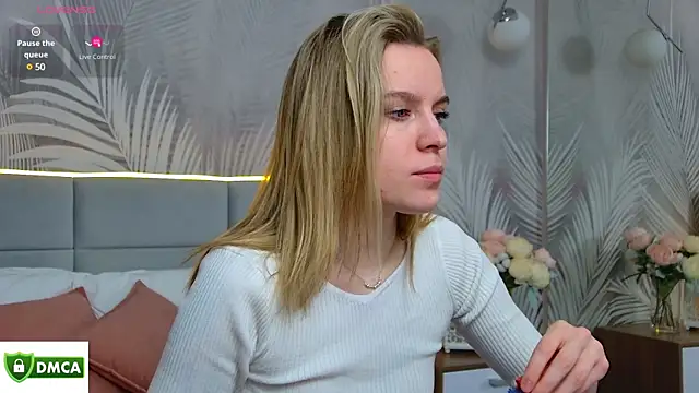 Snapshot of AmaliaBell chatting on February 12, 1:06 pm AmaliaBell online show from February 12, 1:06 pm