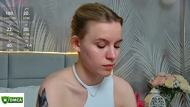 Snapshot of AmaliaBell chatting on February 20, 7:41 pm AmaliaBell online show from February 20, 7:41 pm