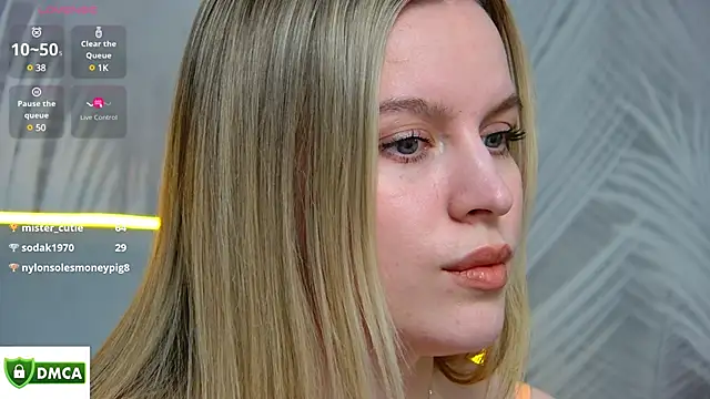 Snapshot of AmaliaBell chatting on February 23, 4:57 pm AmaliaBell online show from February 23, 4:57 pm