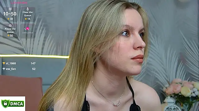 Snapshot of AmaliaBell chatting on March 3, 4:35 pm AmaliaBell online show from March 3, 4:35 pm