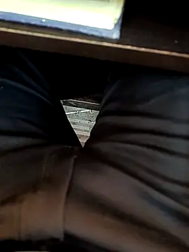 u wan me online show from March 17, 3:47 am