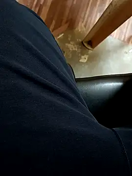 u wan me online show from October 6, 10:23 am