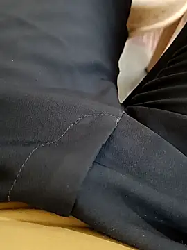 u wan me online show from November 5, 11:43 am