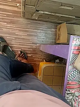 u wan me online show from April 15, 9:49 am