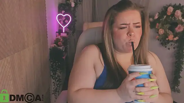 Sheila queen  online show from March 6, 8:59 pm