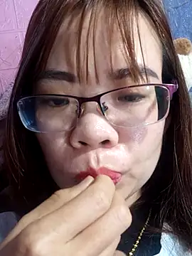   Mai-love19   online show from March 2, 11:20 pm