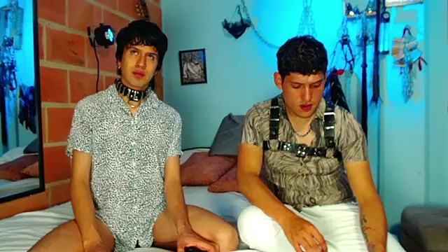 dom2travelersss online show from March 11, 6:14 pm