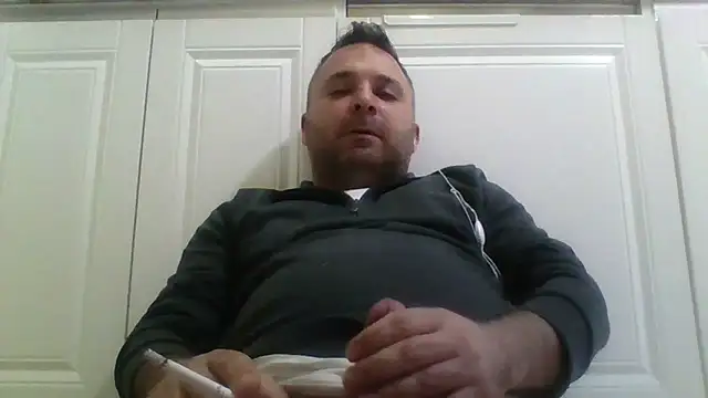 Snapshot of doruk426868 chatting on May 2, 4:23 pm doruk426868 online show from May 2, 4:23 pm