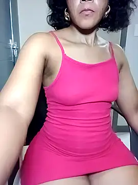 Snapshot of BabySweetDee chatting on February 27, 5:13 am BabySweetDee online show from February 27, 5:13 am