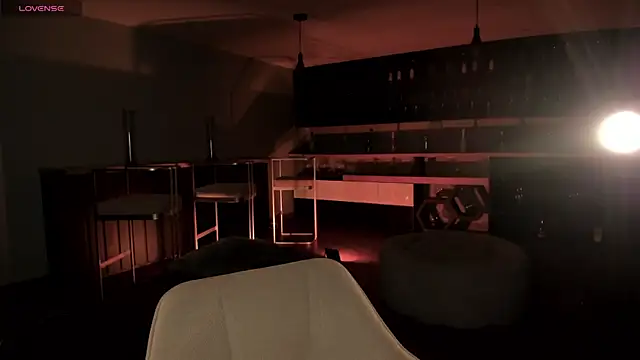 AmyArmstrong online show from January 21, 11:55 pm