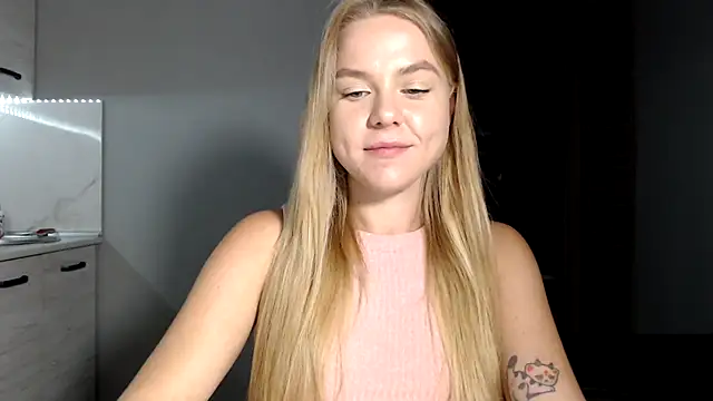 Snapshot of Sunbeam_ chatting on September 28, 8:58 pm Sunbeam online show from September 28, 8:58 pm