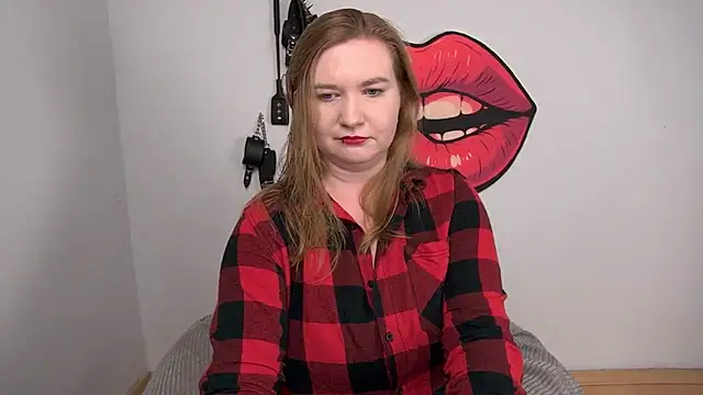 LaraDream online show from November 4, 4:50 pm