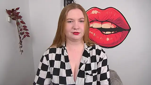 LaraDream online show from April 7, 1:55 pm