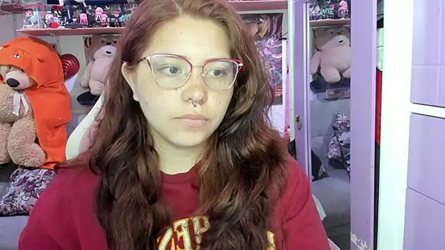 soficammy online show from March 6, 6:26 pm