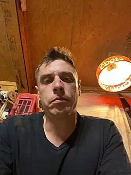 Snapshot of DillPie chatting on November 16, 7:03 am DillPie online show from November 16, 7:03 am