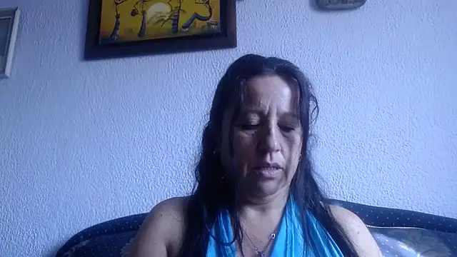 Snapshot of valeriapinter chatting on March 4, 1:28 pm valeriapinter online show from March 4, 1:28 pm