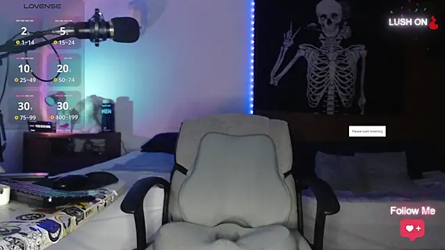 soyelcarlitos  online show from September 11, 4:23 am