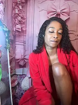 Snapshot of mismialove chatting on January 17, 9:25 am mismialove online show from January 17, 9:25 am