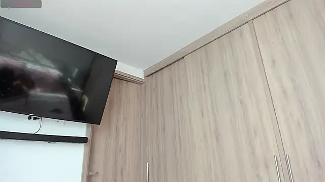 nelumbonucifera online show from December 6, 1:22 pm