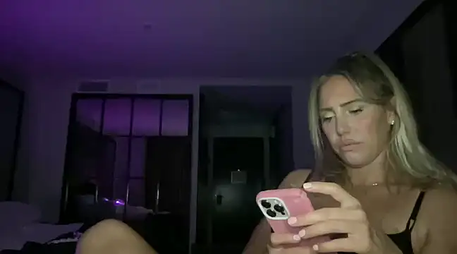 Fitnessbabe69 online show from March 13, 9:21 am