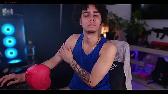 bigryann23 online show from January 19, 6:53 pm